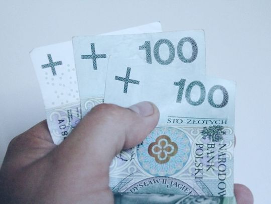 Wypłaty z programu 500 plus już na kontach mieszkańców 