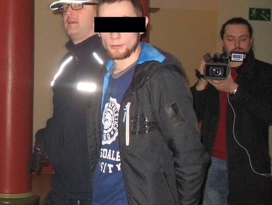 Wyrok na „nożowniku” ponownie odroczony. Obrona gra na zwłokę?