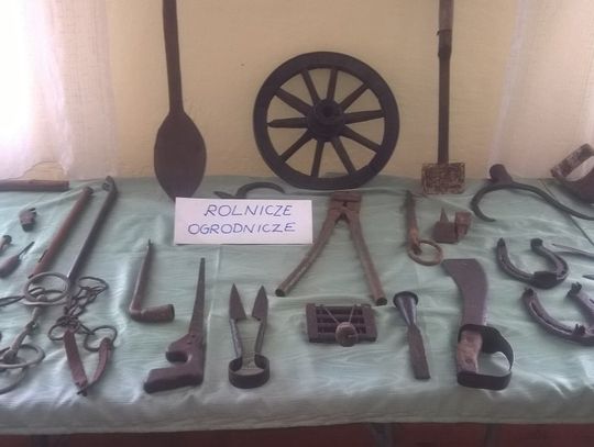 Wystawa dawnego sprzętu gospodarstw wiejskich w Żochowie