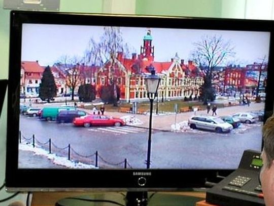 Z kradzionym telewizorem maszerowali przez miasto