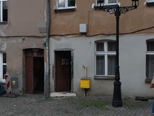 Z OSTATNIEJ CHWILI: Są zarzuty dla 19-letniego Jakuba K. Mężczyzna podejrzany jest o zabójstwo własnej matki