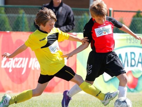 „Z podwórka na stadion” - dziewczynu z Pinczowa i chłopcy z Bytowa