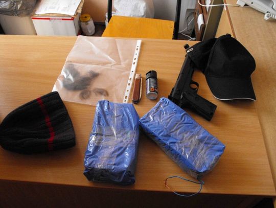 Z przyklejoną brodą i plastikowym pistoletem po pradziwy brylant