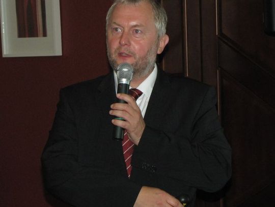 Z zagranicą, nie tylko kurtuazja