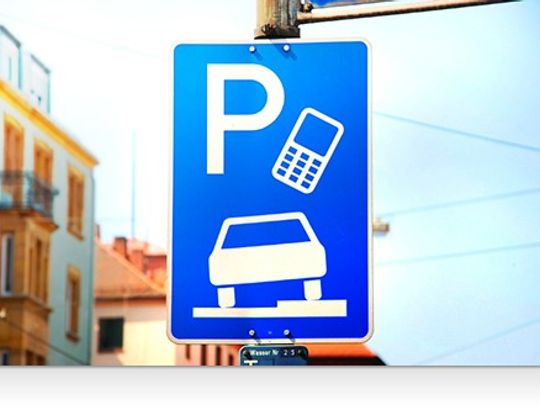 Za parking i bilet autobusowy  zapłacimy przez telefon komórkowy