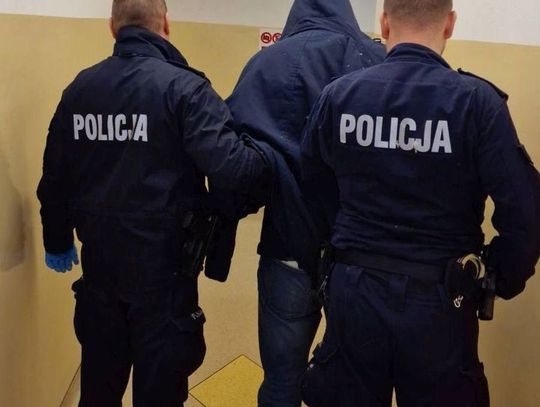 Zaatakował dwóch taksówkarzy na terenie lotniska