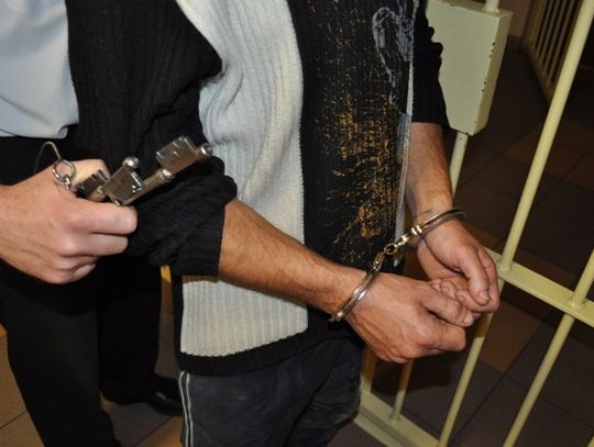 Zaatakowali bezbronną kobietę. Rozbój w Gdyni, areszt w Rybniku