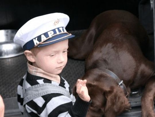 Zakaz spaceru dziecka z psem