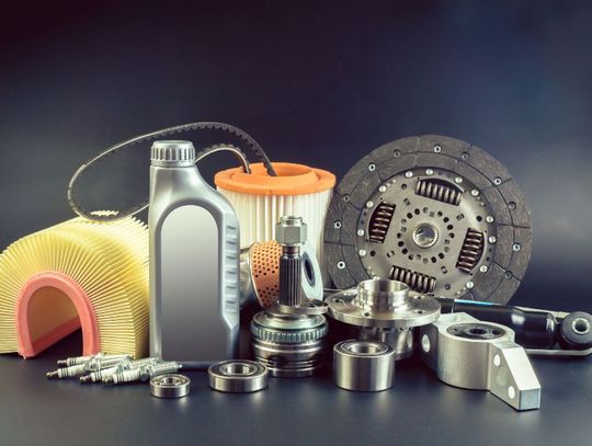 Zakup części samochodowych przez Internet