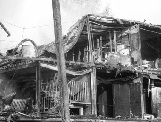 ŻAŁOBA NARODOWA. Tragiczny pożar w Kamieniu Pom. - 22 ofiary śmiertelne