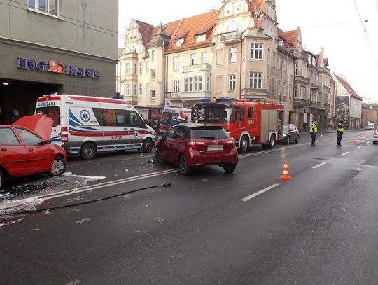 Zamiast z jednym zderzył się z trzema autami.