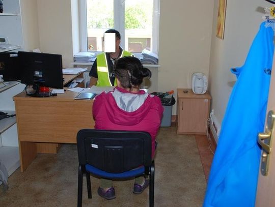 Zaoferował w internecie drogi laptop i został pobity