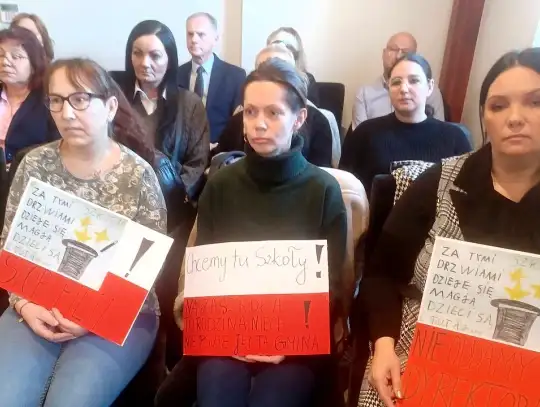Zapewnienia o nielikwidowaniu szkoły w Rajkowach. „Ale nie będziemy bezczynni wobec bomby demograficznej”