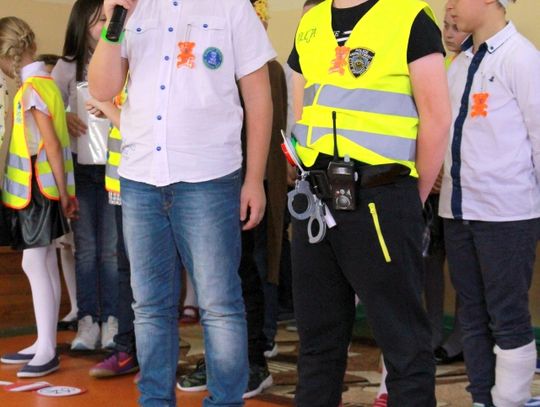 Zaprezentowali  ciekawą inscenizację. „Bezpieczna droga do szkoły” 