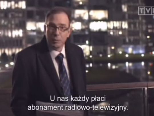 Zapuka kontroler i poprosi o dowód wpłaty za abonament telewizyjny