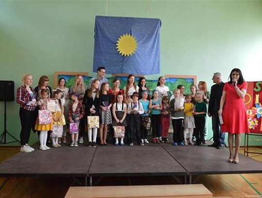 Zatańczyli, zaśpiewali i zagrali... XVI  Międzyszkolny Przegląd Zespołów Wokalnych