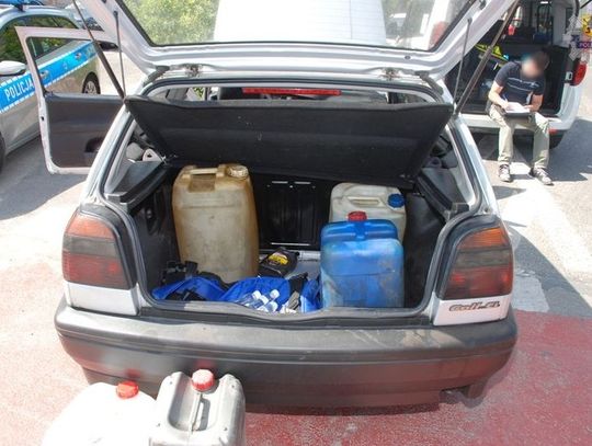 Zatankował paliwo na stacji paliw w Pszczółkach i odjechał