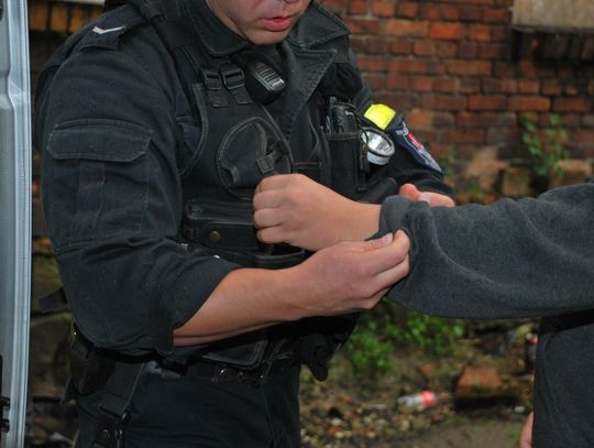 Zatrzymali sklepowego włamywacza