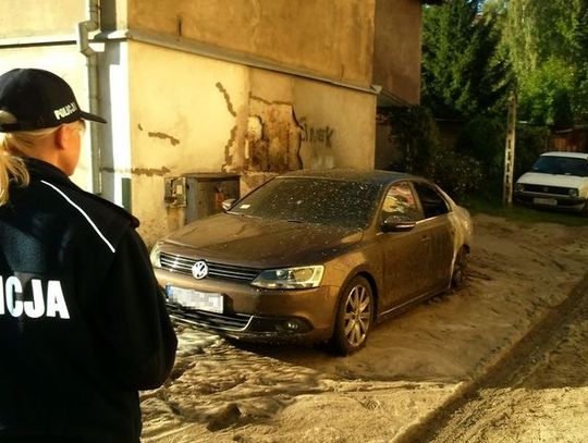 Zatrzymano podejrzanego o podpalanie samochodów