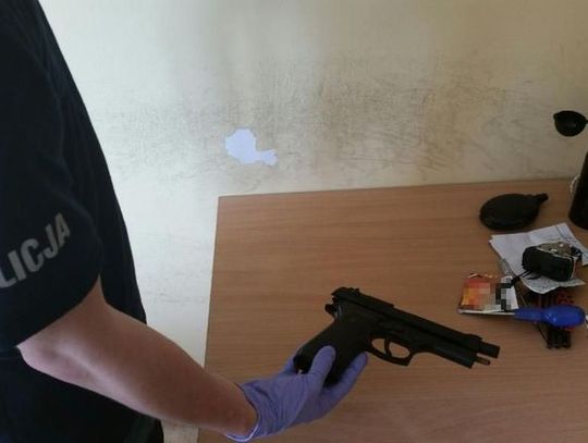 Zatrzymano podejrzanego o podpalenie samochodu