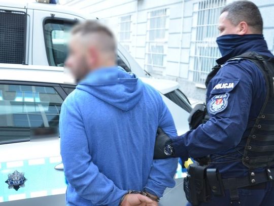 Zatrzymany za kradzież auta na minuty