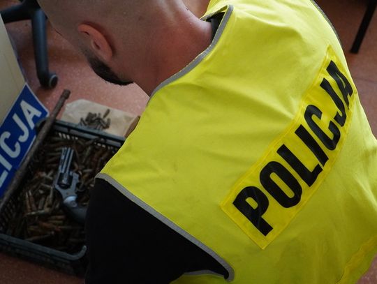 Zatrzymany za nielegalne posiadanie broni i blisko 800 sztuk amunicji.