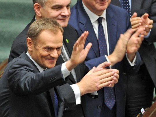 Zderzaki w „studniach” wpadek. 100 dni gabinetu premiera Donalda Tuska - rząd czy nie – rząd? 