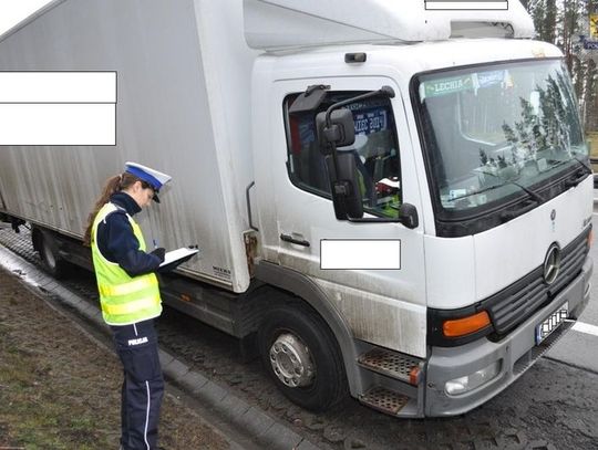 Zderzenie dwóch ciężarówek na obwodnicy