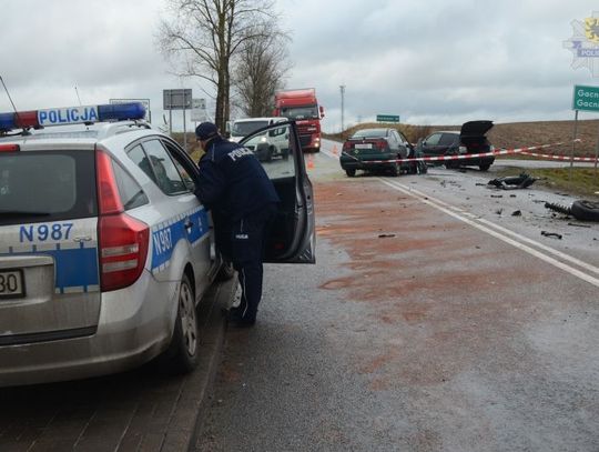 Zderzenie trzech aut w miejscowości Gacnik