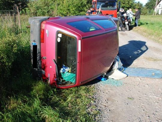 Zderzenie z drzewem. Śmierć 85-letniego kierowcy