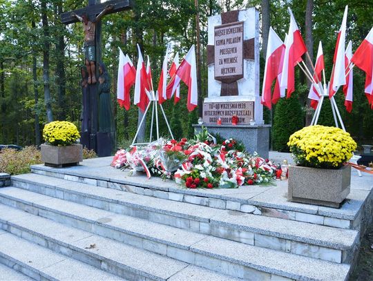 ZDJĘCIA: 76. rocznica Mordu w Lesie Szpęgawskim