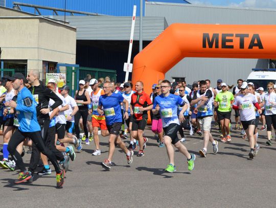 (ZDJĘCIA) Biegli po wyniki, zdrowie i satysfakcję. Za nami SILGAN Ćwierćmaraton
