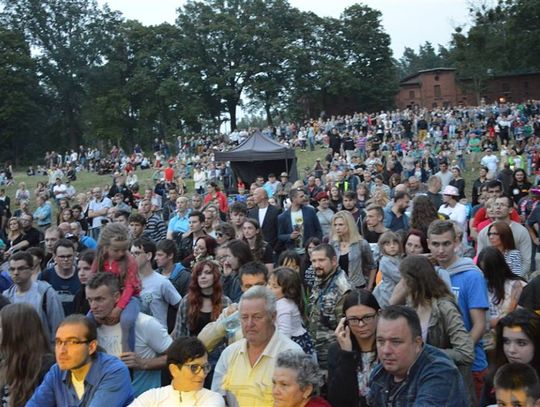 ZDJĘCIA, FILM: Piękne maszyny i dobra muzyka. Zlot Weteranów Szos!