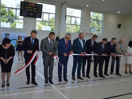 ZDJĘCIA: Uroczyste obchody jubileuszu szkoły i otwarcia hali widowiskowo - sportowej 