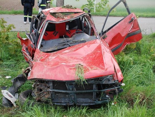 Zginął młody mężczyzna, trzej w szpitalu