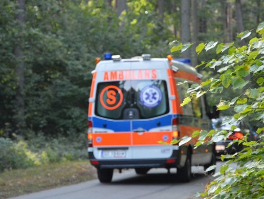 Zgon pod lokalem wyborczym przy al. Jana Pawła II w Starogardzie. Zmarł 66-letni mężczyzna