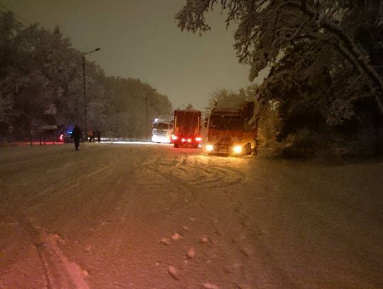 Zima zaatakowała! Uwaga na poważne utrudnienia na drogach