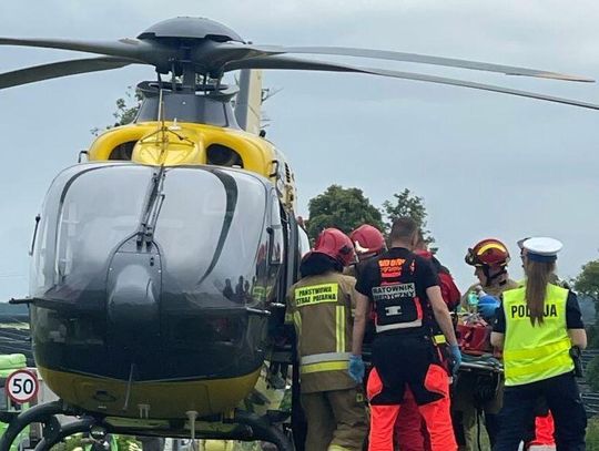 Zjechała z drogi i potrąciła trzech pieszych