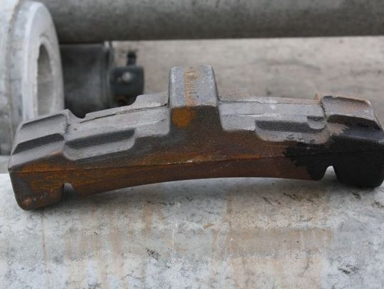 Złomiarze rozkradają kolej!