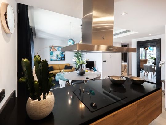 Złoto i czerń we wnętrzach