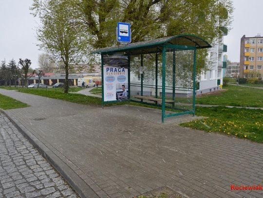 Zmarł w samotności na przystanku.