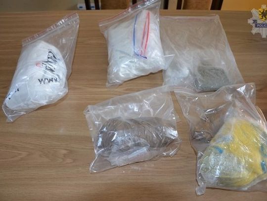 Znaczna ilości narkotyków oraz handel nimi