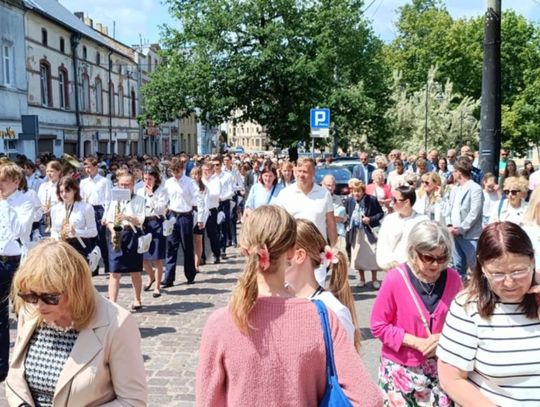 ZOBACZ [ZDJĘCIA]! Uroczystość Najświętszego Ciała i Krwi Chrystusa czyli dumna manifestacja wiary