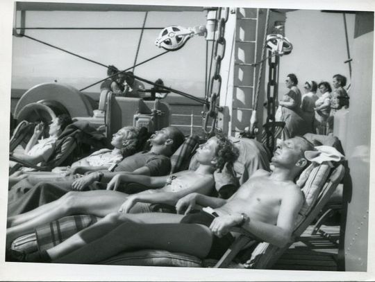 Zwolnij i odkryj historie pięciu obiektów ze zbiorów Muzeum Emigracji