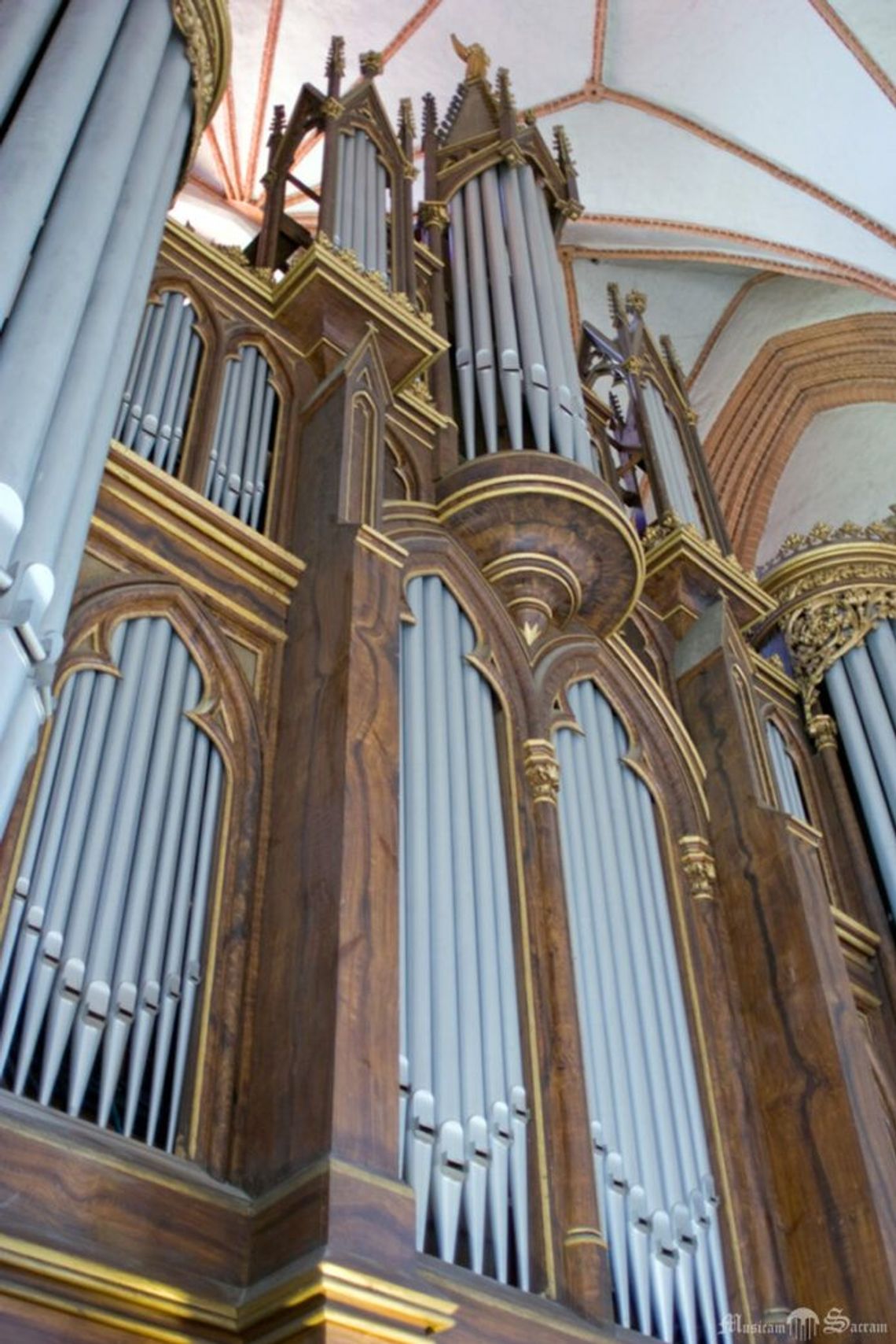 10.08.2025 - Kwidzyńskie Kwadranse Organowe – Serce i Miłość!