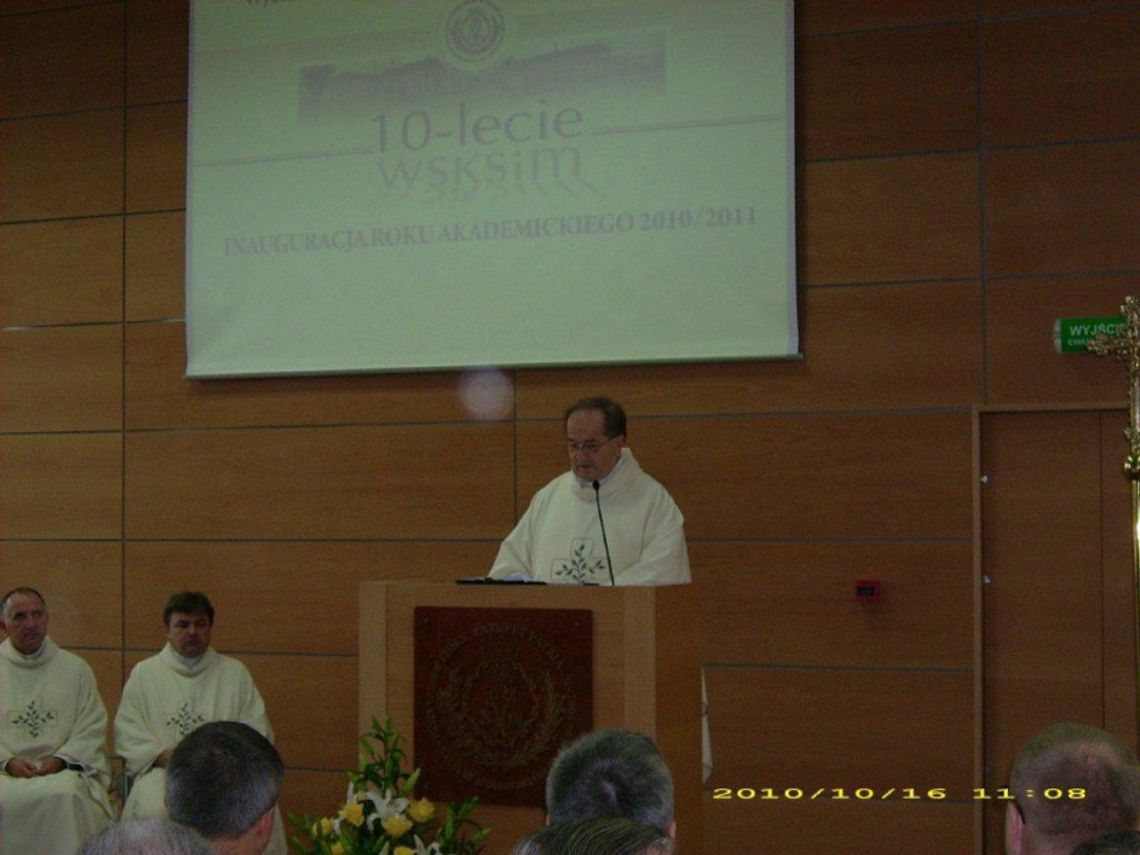 10-lecie niezwykłej uczelni – wysoki poziom, wspaniałe warunki – w czołówce krajowej 10-lecie niezwykłej uczelni – wysoki poziom, wspaniałe warunki – w czołówce krajowej