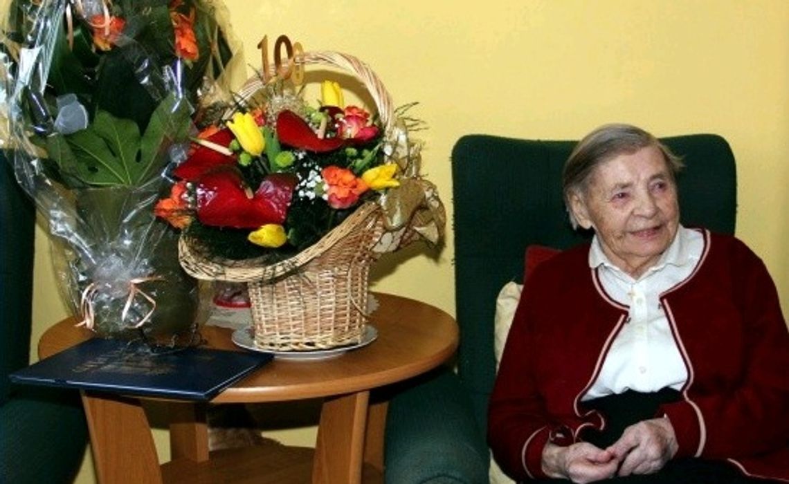 200 lat dla pani Joanny! Wyjątkowy jubileusz mieszkanki gminy Pelplin 200 lat dla pani Joanny! Wyjątkowy jubileusz mieszkanki gminy Pelplin