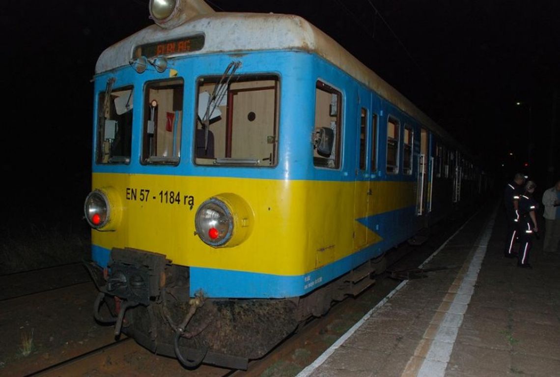 200 pseudokibiców napadło na pociąg. Ranni w szpitalu 200 pseudokibiców napadło na pociąg. Ranni w szpitalu