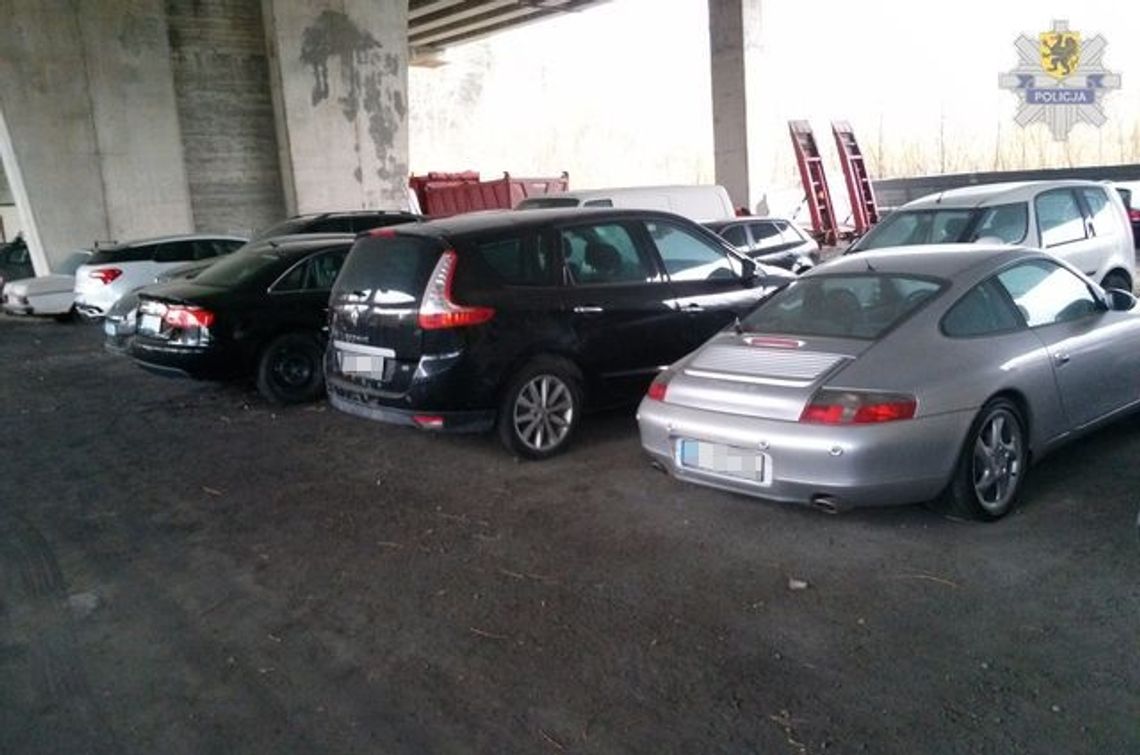 21 aut na "dubla" za 3 mln zł 21 aut na "dubla" za 3 mln zł