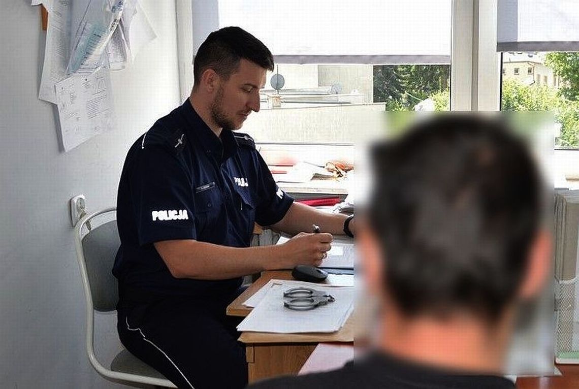 21 zarzutów m.in. za kradzież paliwa i kierowanie samochodem z zakazem